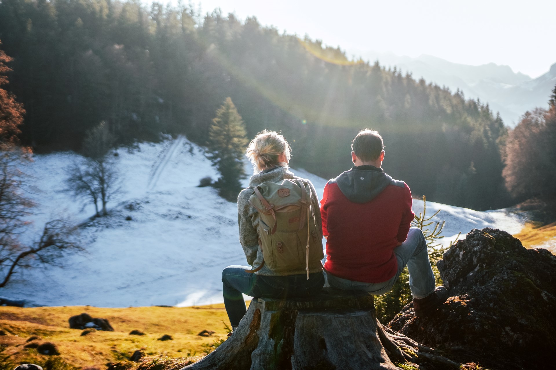 Winterwanderung zur Hutzenalm. Photo Credit: Chiemgau Tourismus e.V. Winterwanderung zur Hutzenalm. Photo Credit: Chiemgau Tourismus e.V.