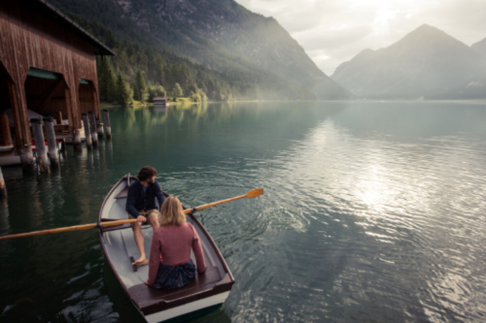 Der Heiterwanger See ist zusammen mit dem Plansee Tirols zweitgrößte Wasserfläche. Photo Credit: Tiroler Zugspitz Arena