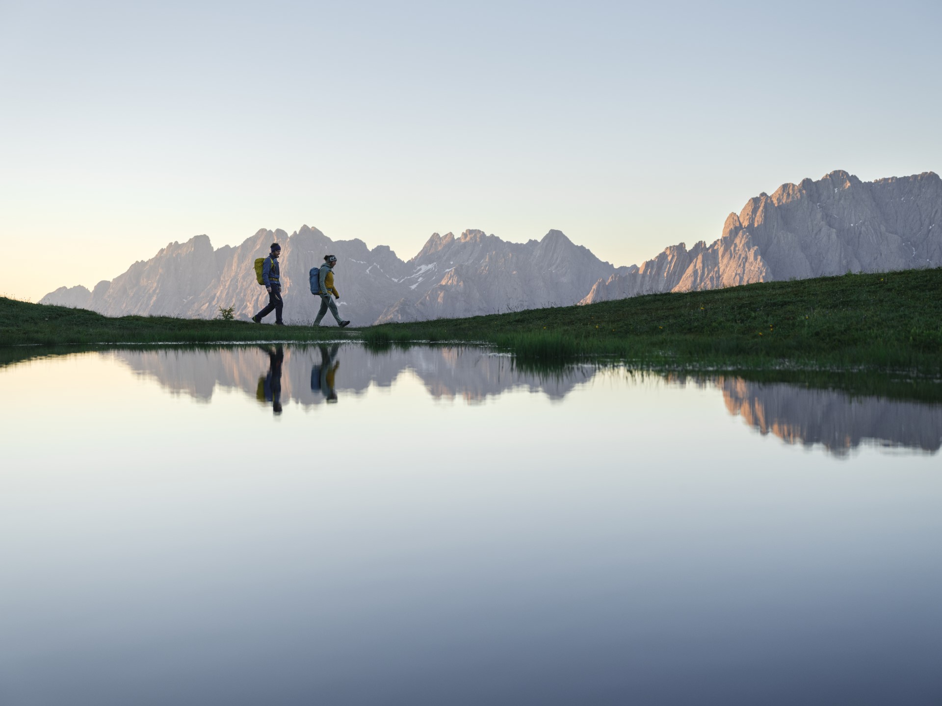 Die einzigartige Gebirgslandschaft mit 266 Dreitausender macht Osttirol zum idealen Ziel für Bergfreunde. Photo Credit: Attic Film GmbH