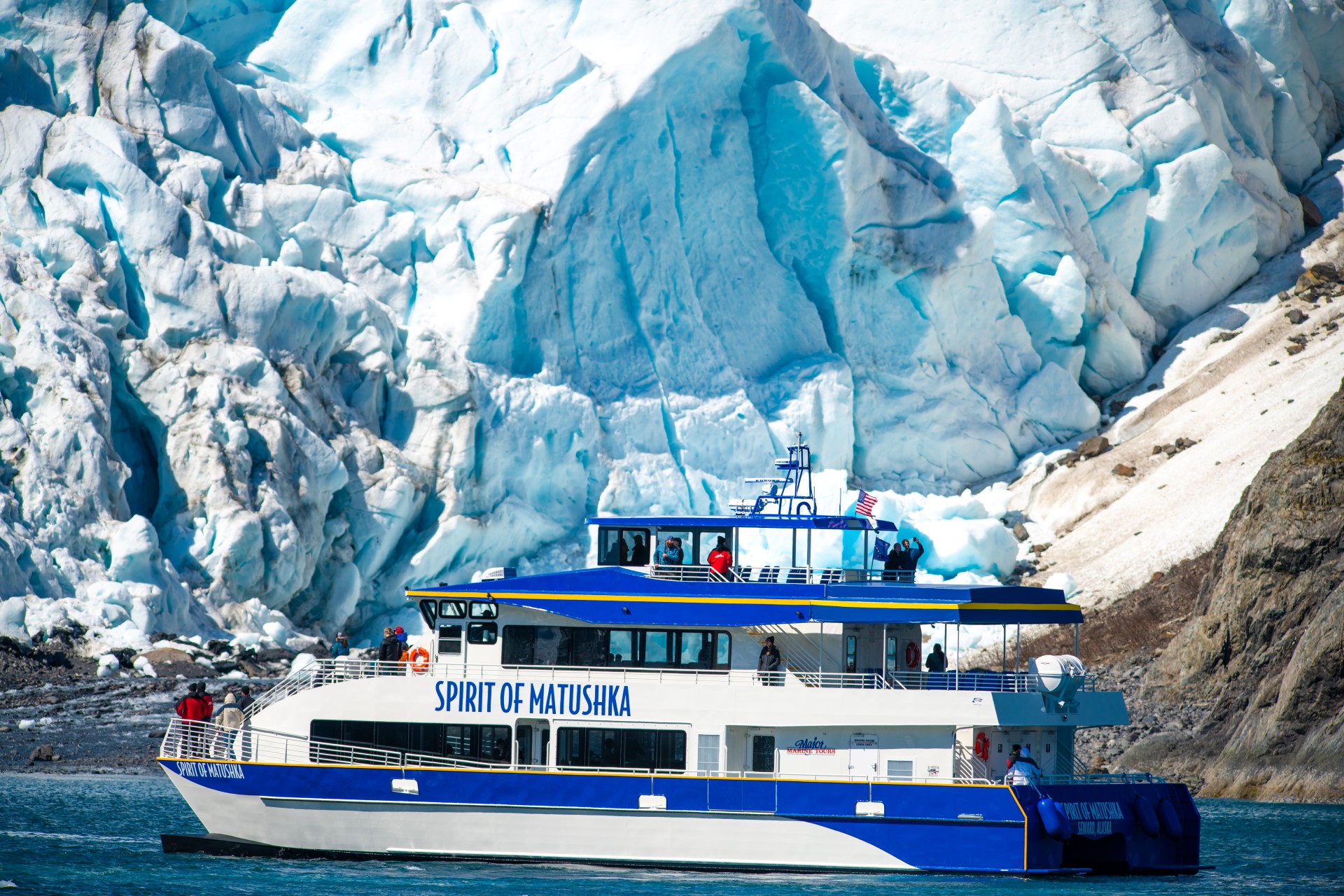 Unterwegs mit der Spirit of Matushka. Photo Credit: Major Marine Tours