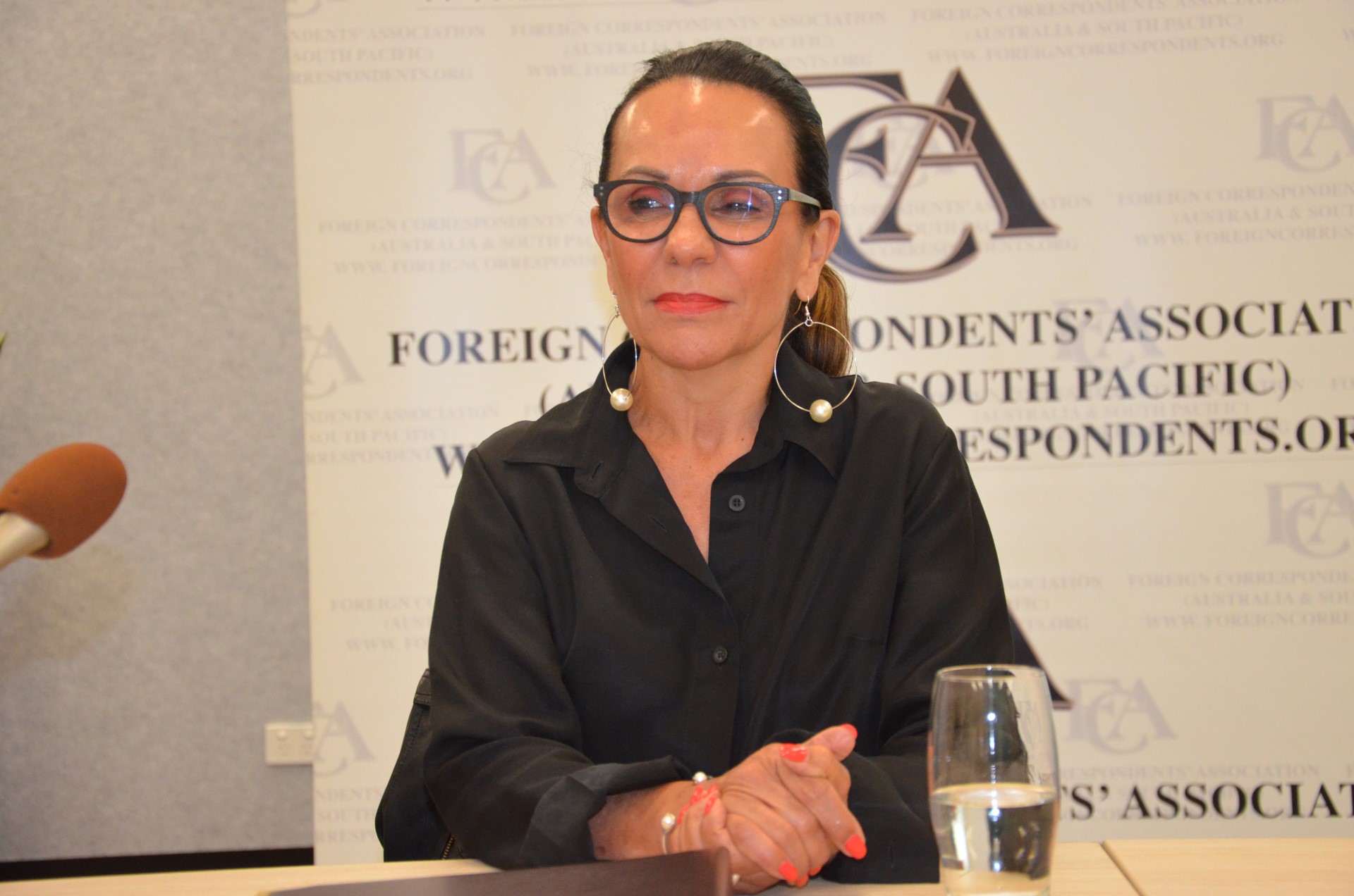 Linda Burney im Jahr 2017 Linda Burney im Jahr 2017