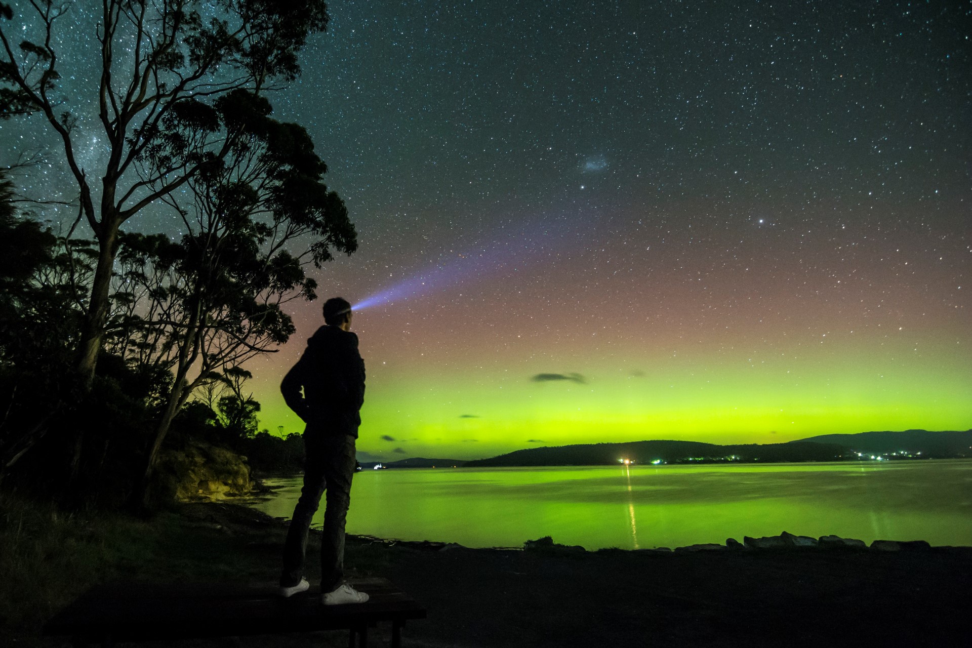 Eine beeindruckende Sicht auf die Aurora Australis hat man vor allem in Tasmanien. Photo Credit:Simon Kruit Eine beeindruckende Sicht auf die Aurora Australis hat man vor allem in Tasmanien. Photo Credit:Simon Kruit