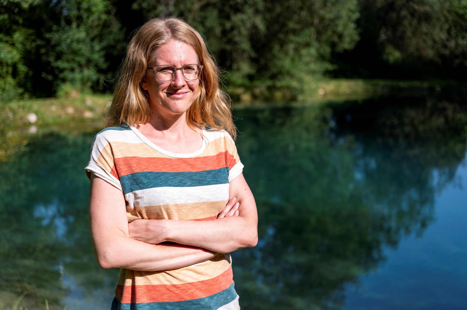 Sandra Teuber ist begeistert von der unterirdischen Landschaft der Alb. Foto: TMBW | Lengler Sandra Teuber ist begeistert von der unterirdischen Landschaft der Alb. Foto: TMBW | Lengler