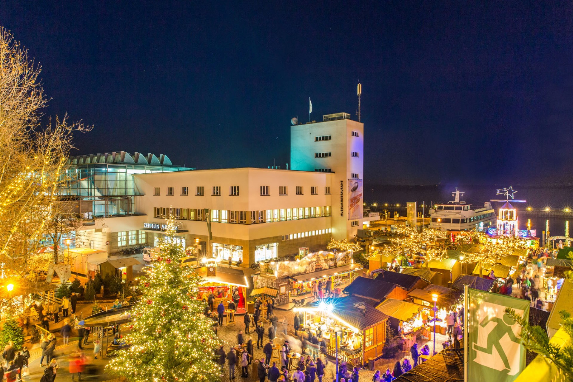 Weihnachtsmarkt in Friedrichshafen am Bodensee. Foto: djd | Deutsche Bodensee Tourismus Weihnachtsmarkt in Friedrichshafen am Bodensee. Foto: djd | Deutsche Bodensee Tourismus