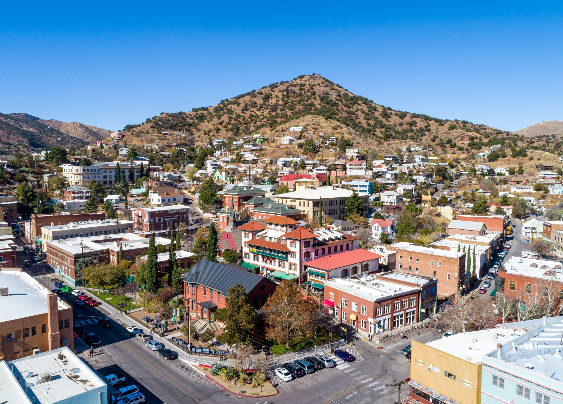 Blick auf Bisbee Downtown. Foto: An Pham