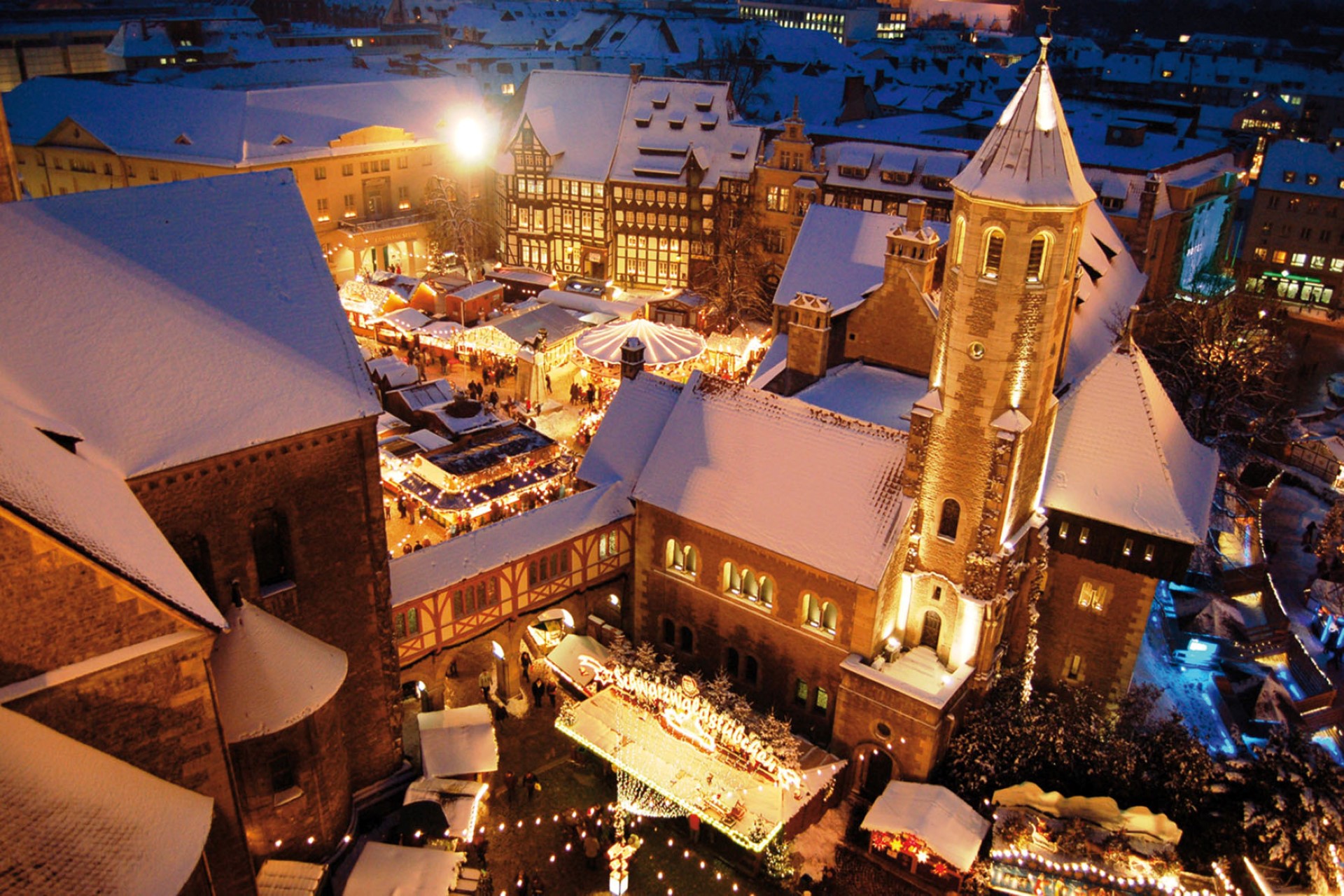 Braunschweiger Weihnachtsmarkt. Foto: djd | Braunschweig Stadtmarketing GmbH Braunschweiger Weihnachtsmarkt. Foto: djd | Braunschweig Stadtmarketing GmbH