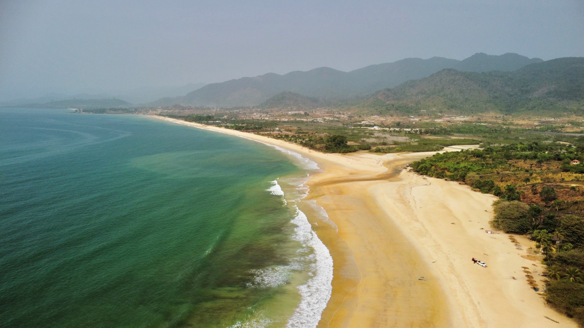 Sierra Leone: Zwischen Turtle Island und Banana Island surfen gehen