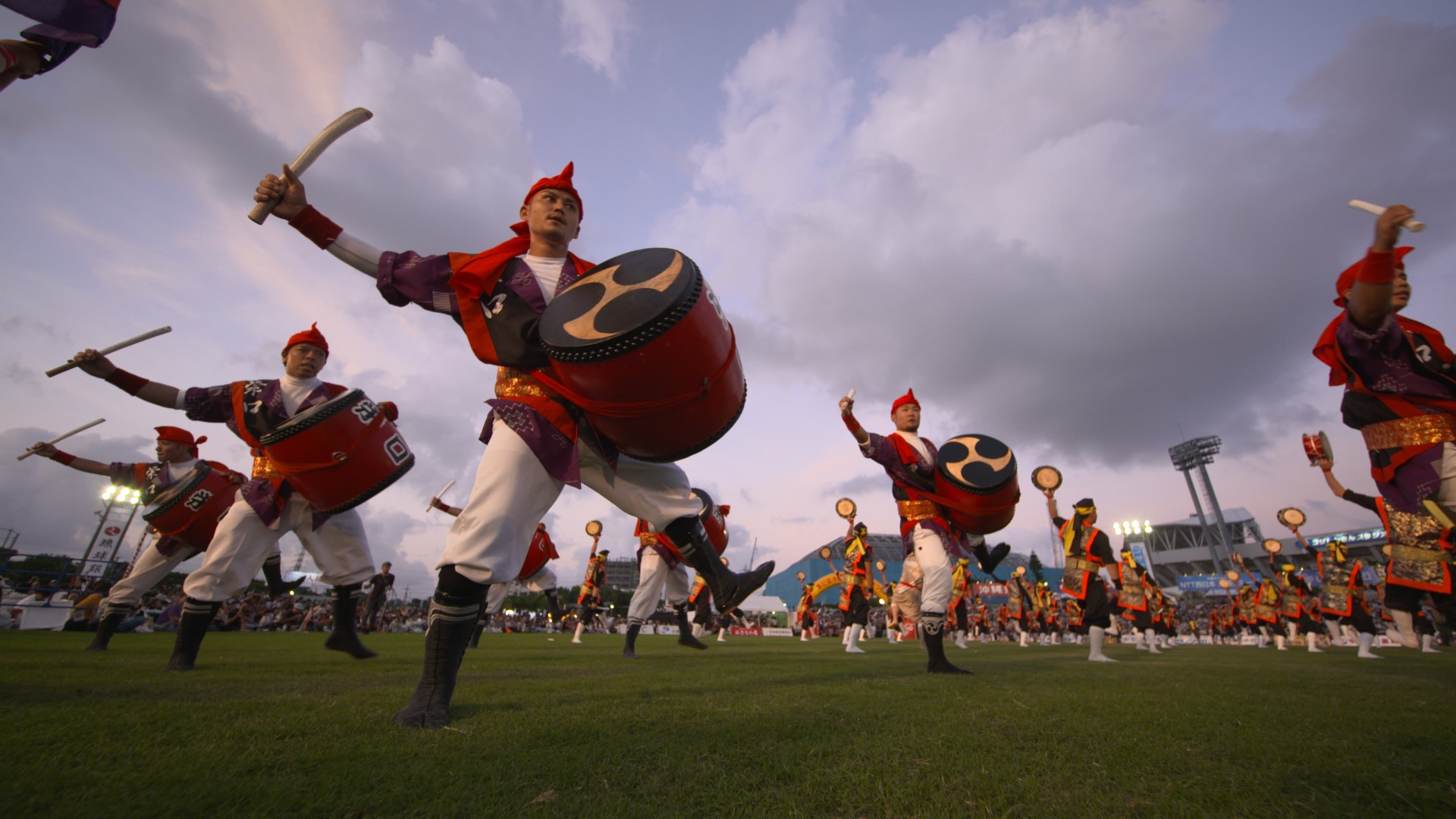 Eisa. Foto: Okinawa Convention＆Visitors Bureau