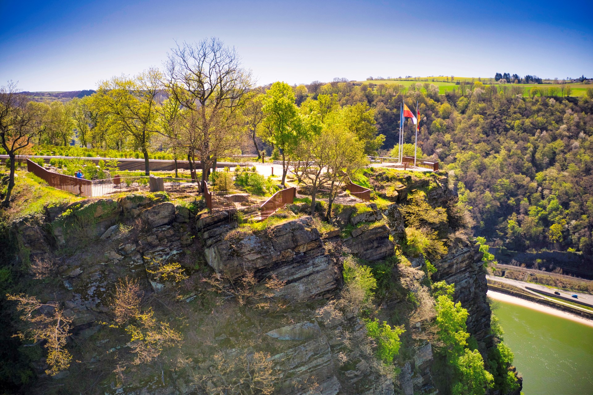 Blick auf den Loreleyfelsen. Foto: Loreley Touristik