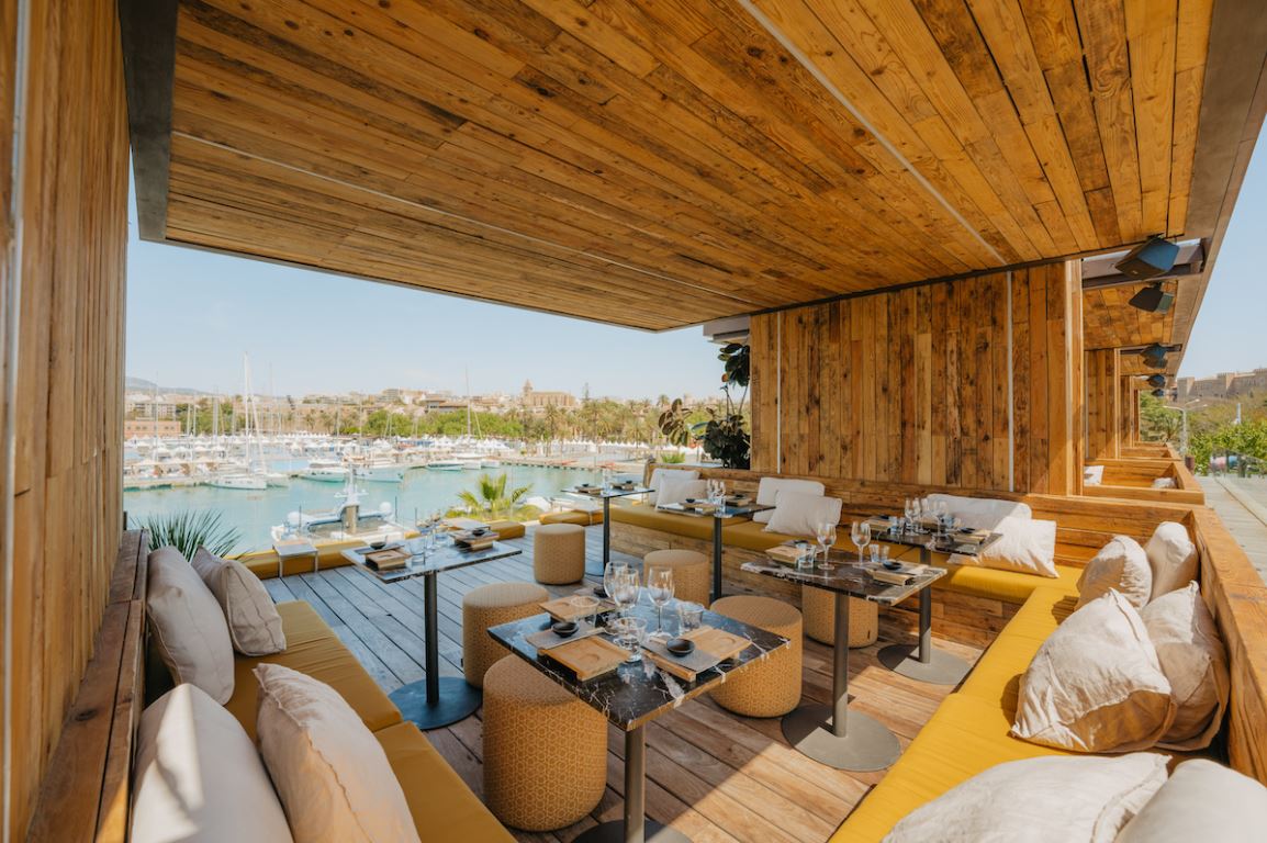 Traumhafter Ausblick am Tree House Restaurant. Foto: Tree House by UM Traumhafter Ausblick am Tree House Restaurant. Foto: Tree House by UM
