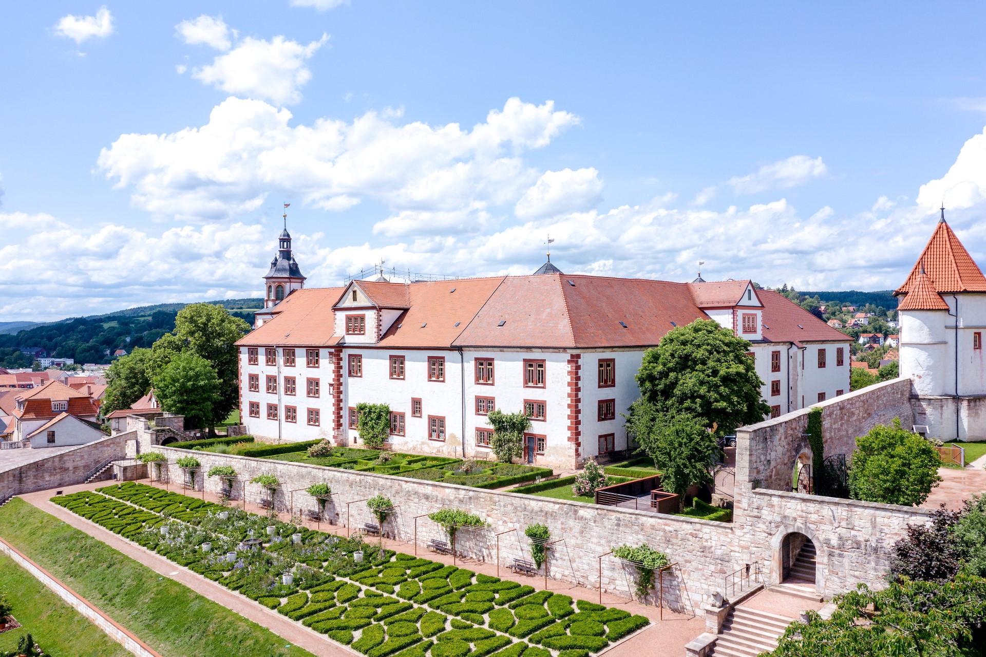 Das prunkvolle Renaissance-Schloss Wilhelmsburg. Foto: djd | Schmalkalden | Marcus Glahn Das prunkvolle Renaissance-Schloss Wilhelmsburg. Foto: djd | Schmalkalden | Marcus Glahn