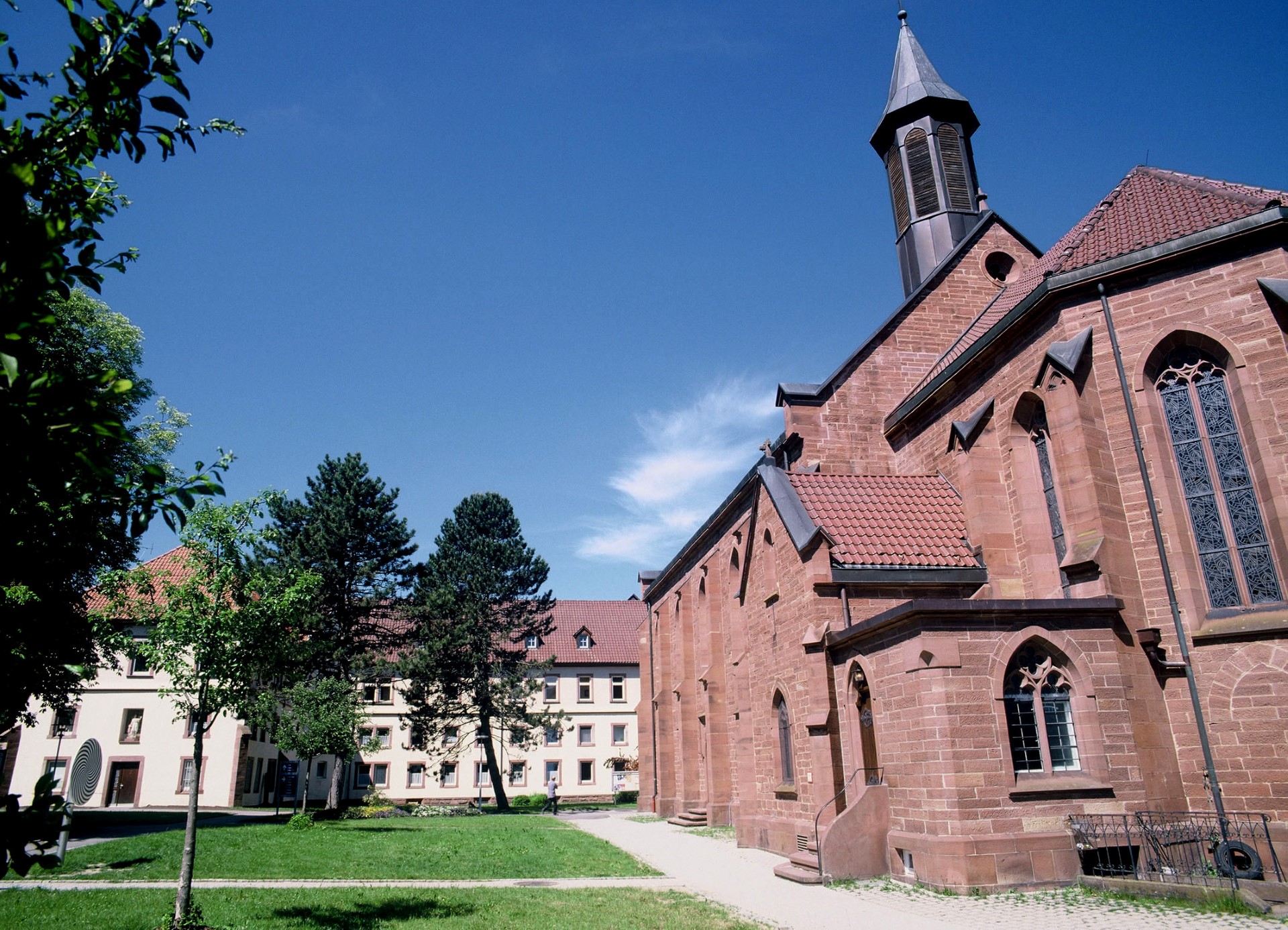 Das Kloster Heiligenbronn ist ein Konvent der Franziskanerinnen im Schwarzwald. Foto: djd | Landratsamt Rottweil