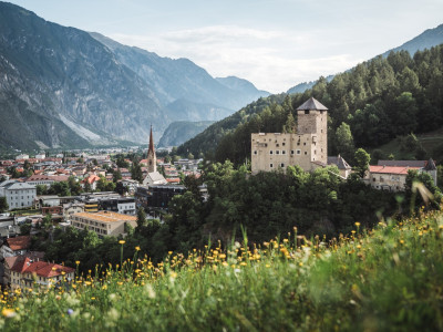 Österreich: Tiroler Burgenweg startet in diesem Sommer
