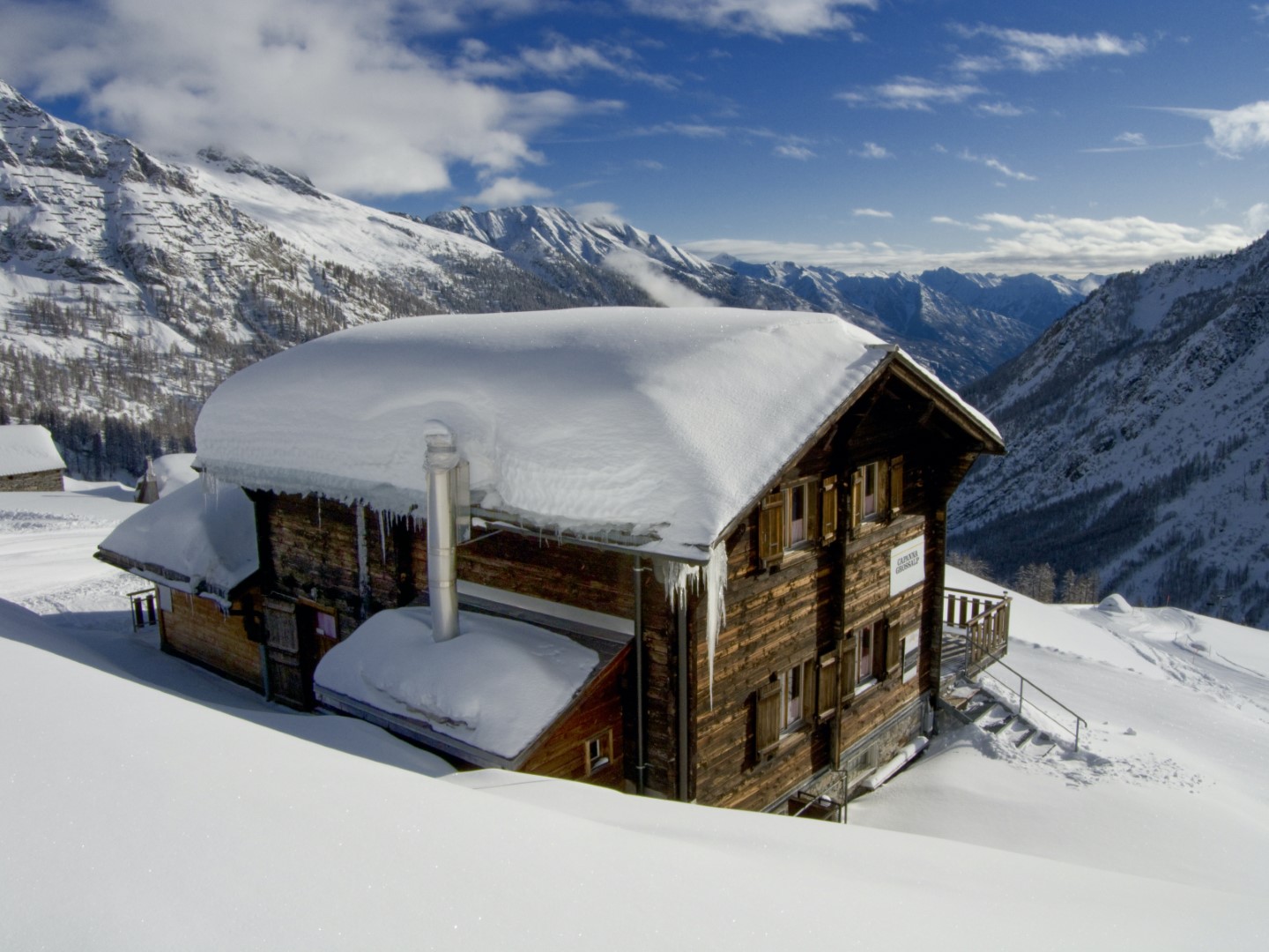 Romantische Berghütten in der Schweiz