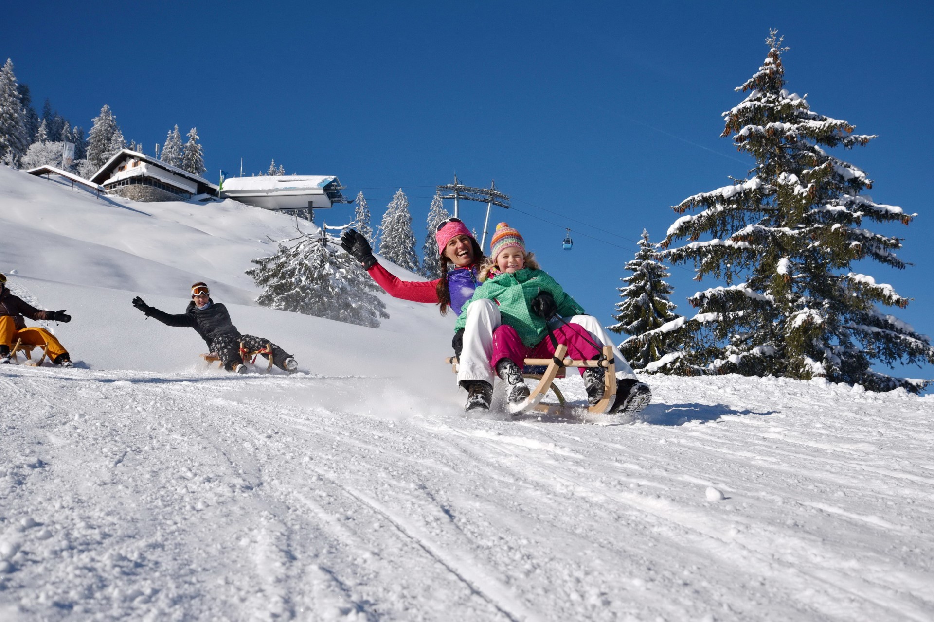 Bad Hindelang: Adrenalinschub für Rodelfans und Winterwanderer