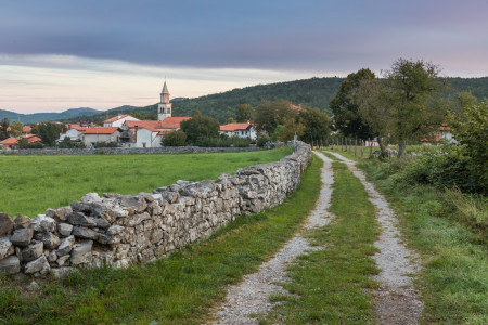 Der slowenische Karst: eine Urlaubsregion mit Charakter