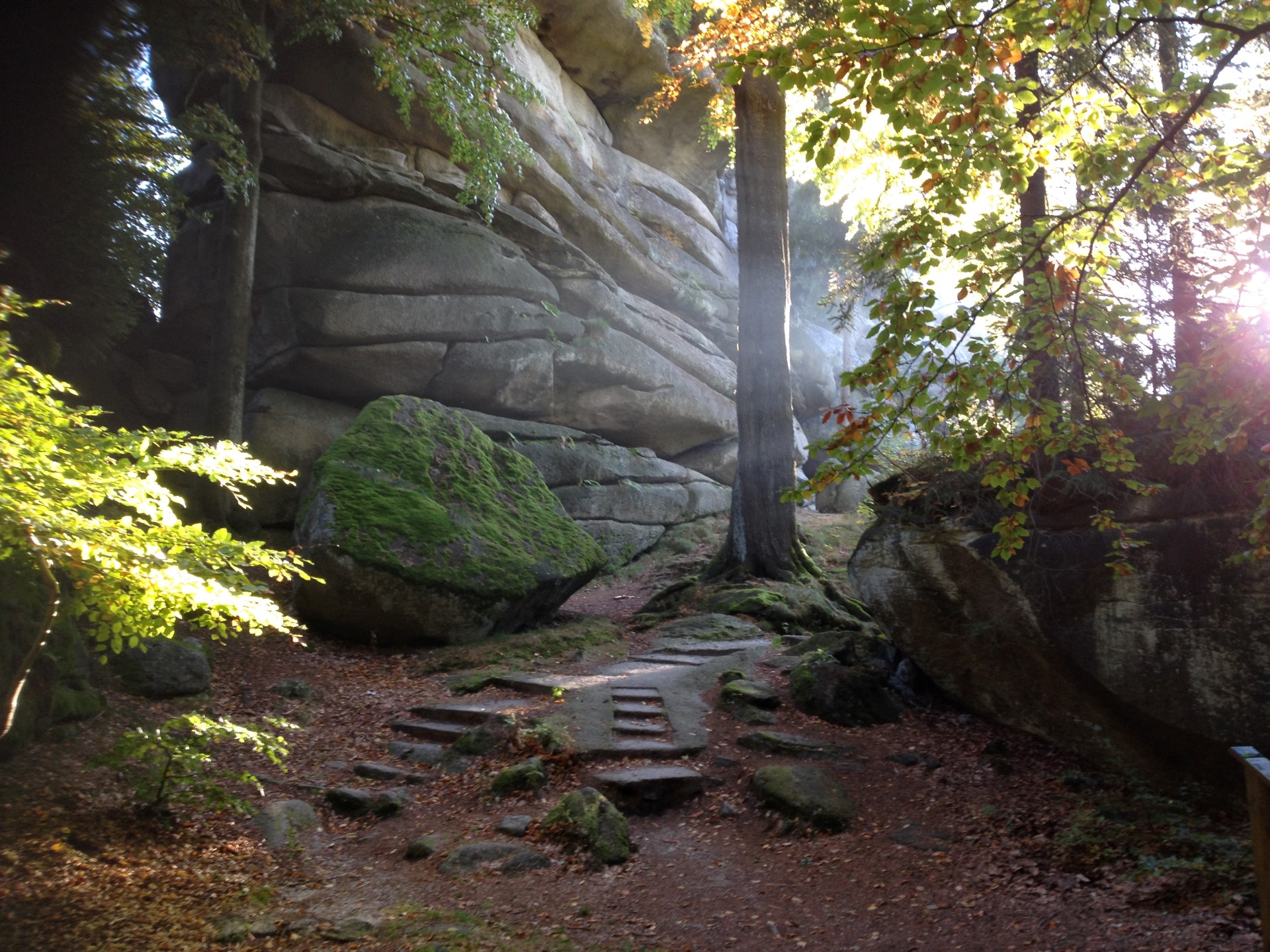 Fichtelgebirge: Wanderung auf den sagenhaften Waldstein