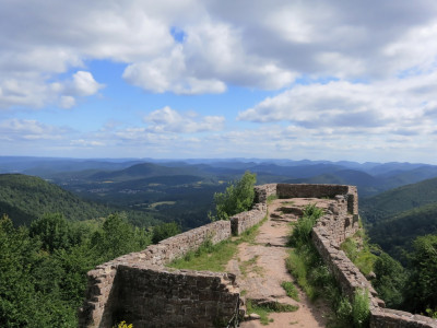 Burgruine Wegelnburg - die höchstgelegene Burg der Pfalz