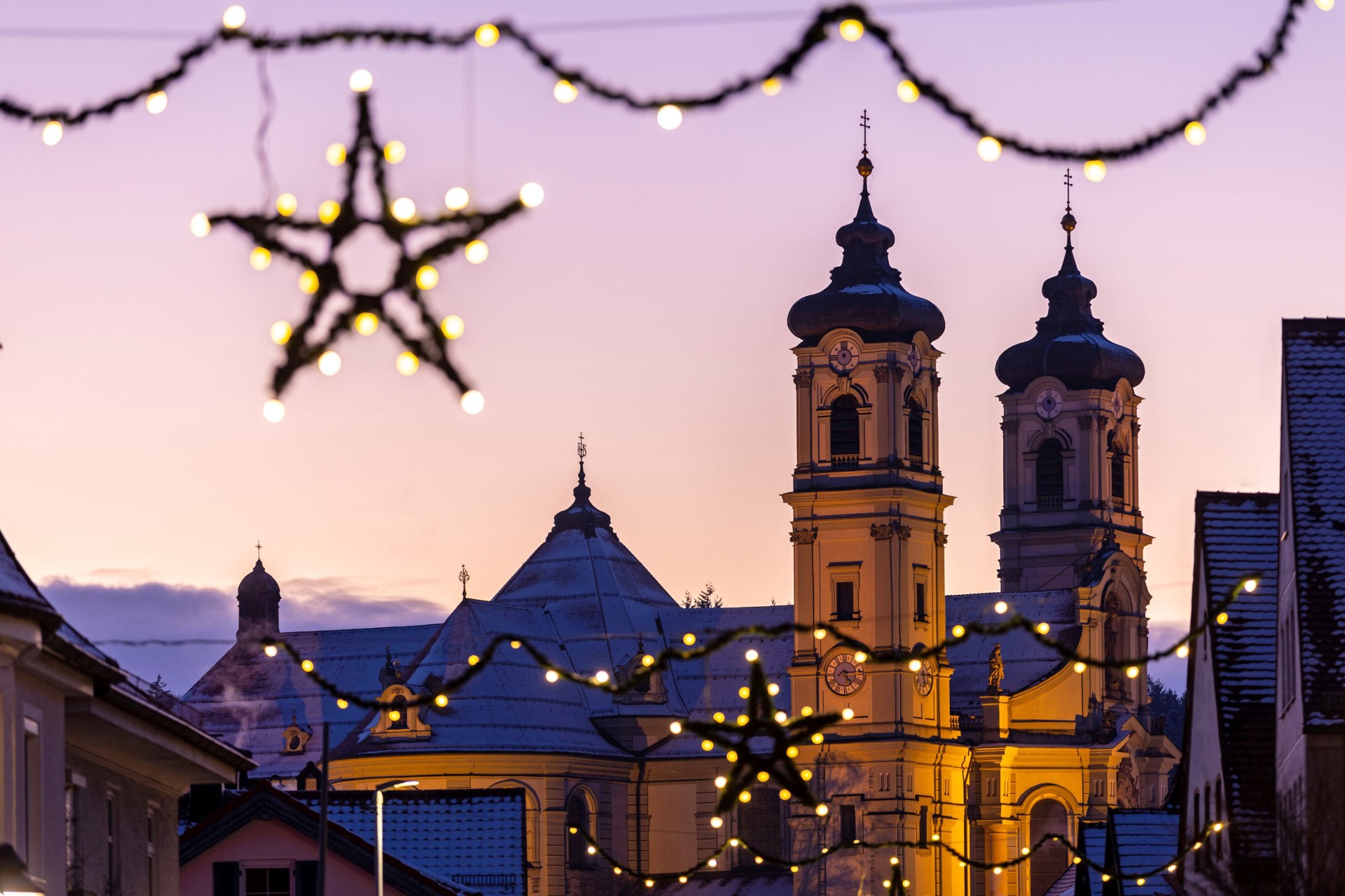 Ottobeuren: Krippe und Lightfever in der Weihnachtszeit